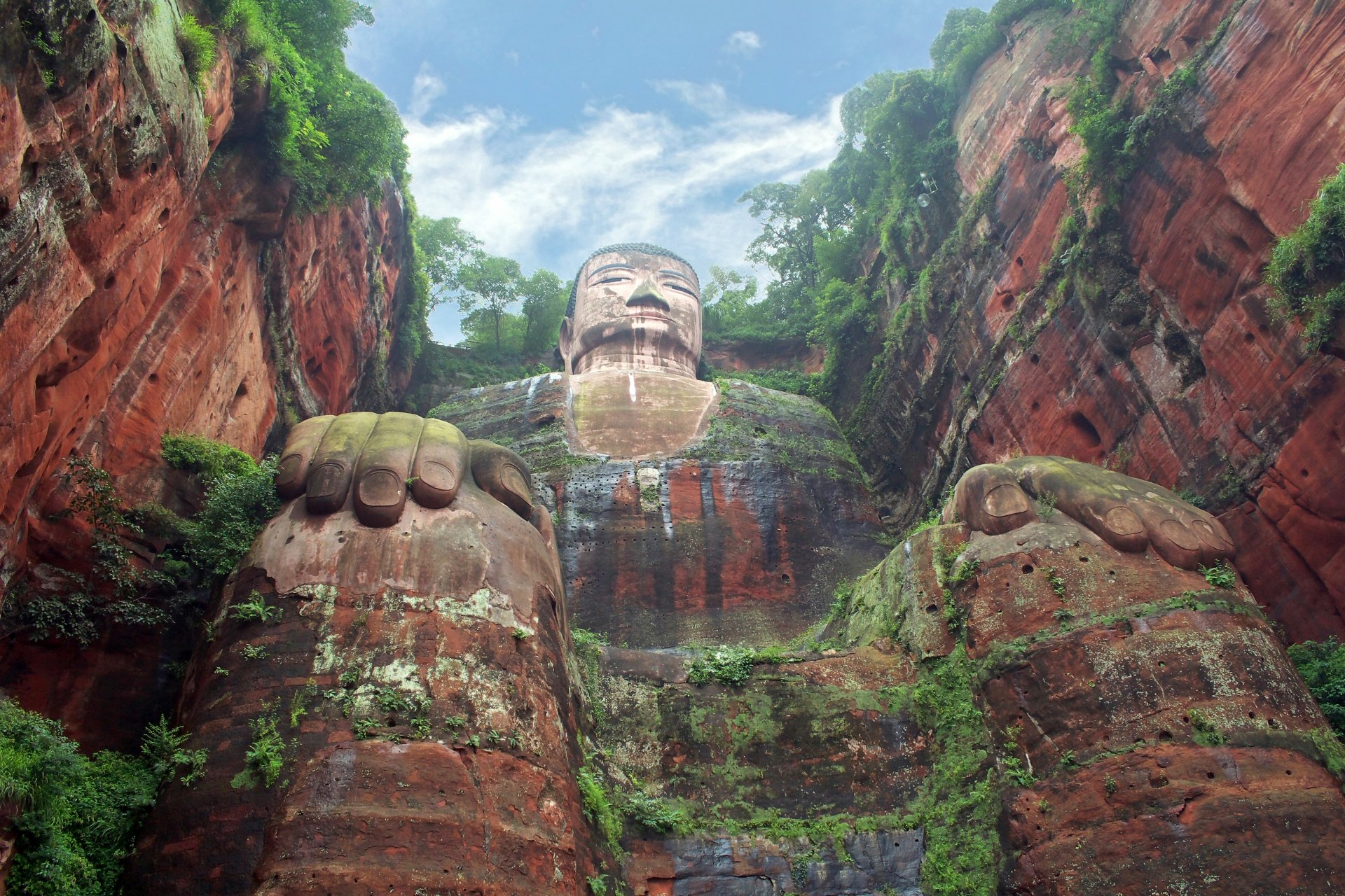  Leshan Giant Buddha is a statue of Maitreya in sitting postu