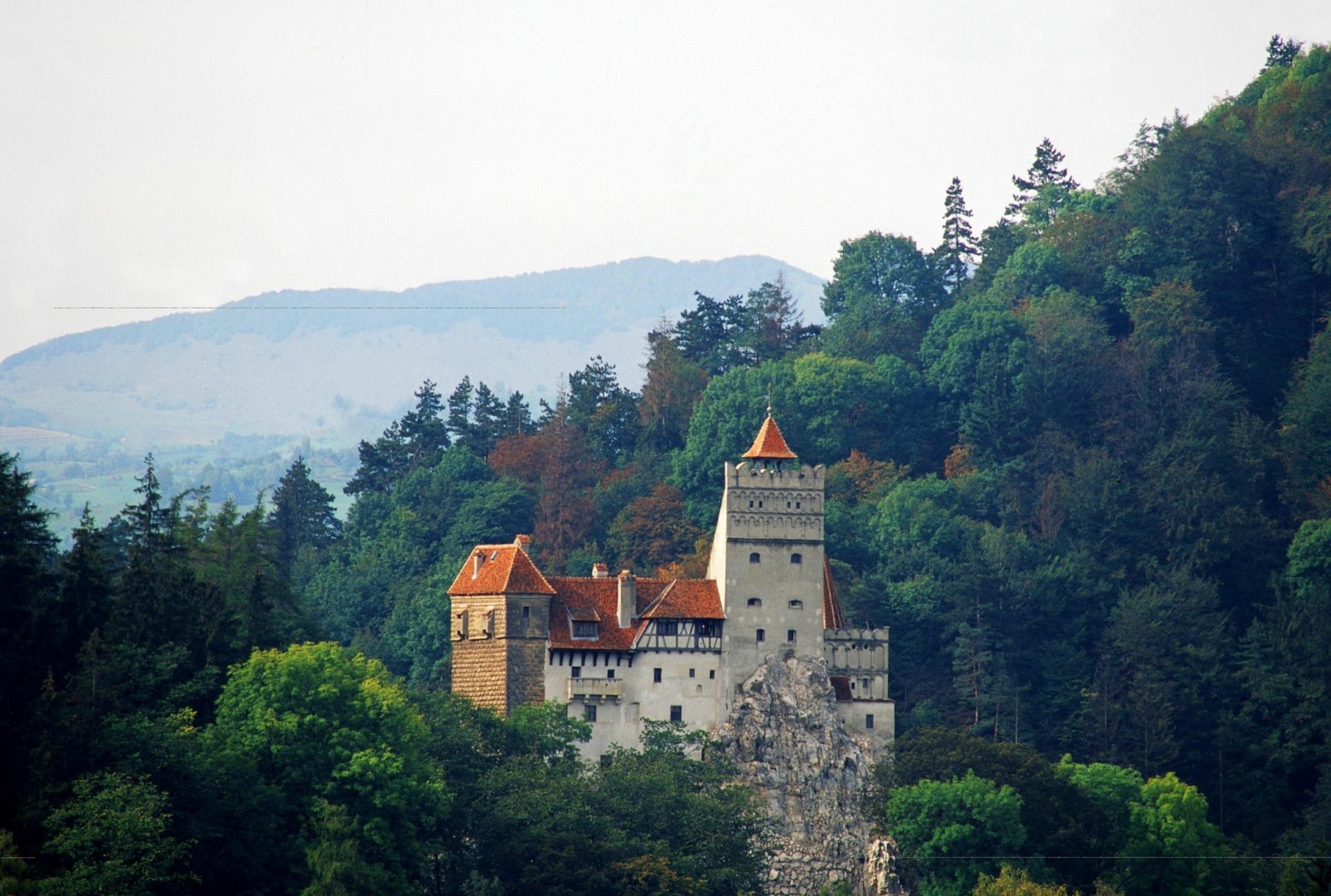  transylvania-castle-dracula