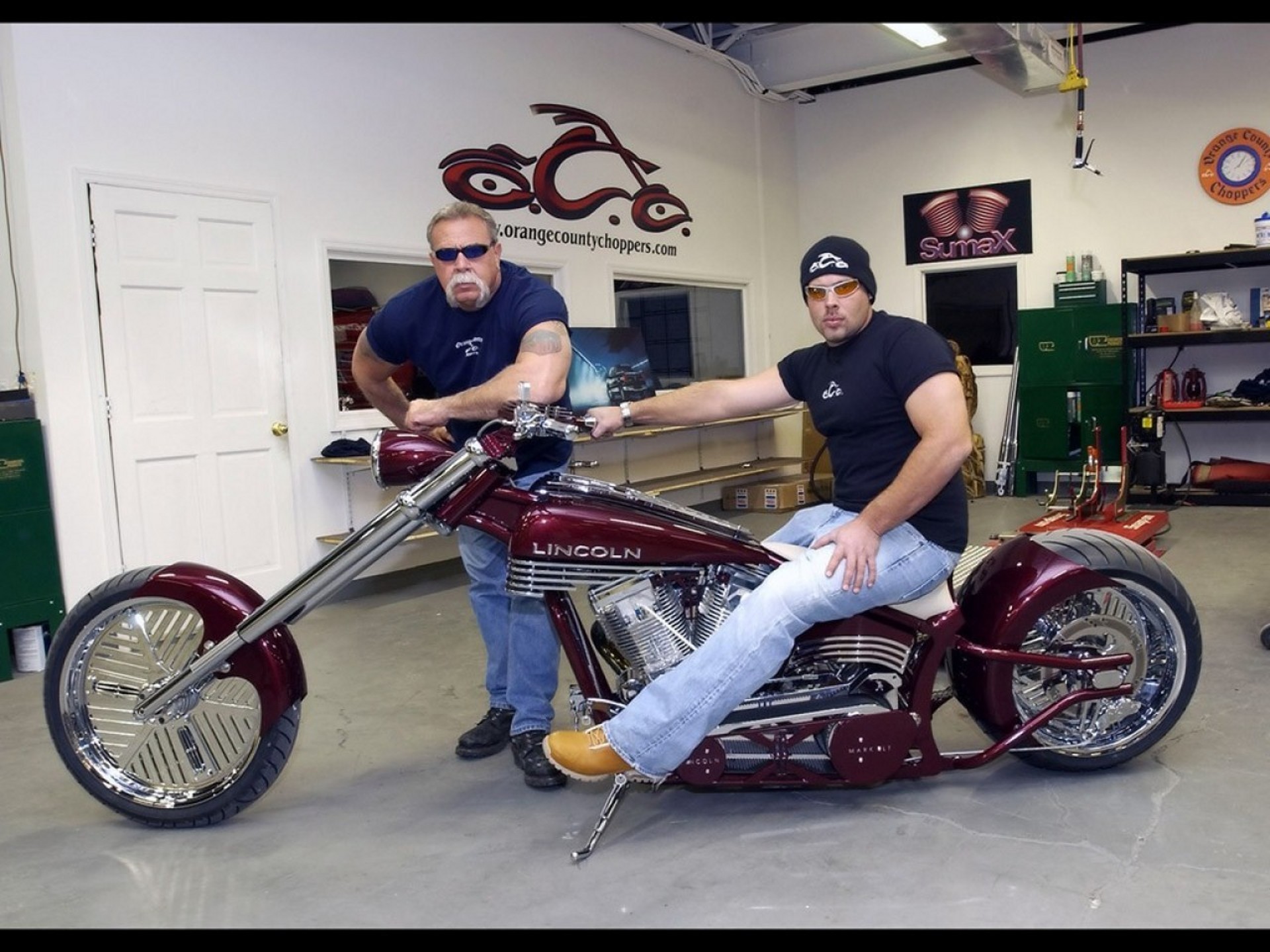 Orange choppers. Оранж Каунти Чопперс мотоциклы. Дискавери оранж Каунти Чопперс. Оранж Каунти Чопперс пол Тейтул старший. Орандж Каунти чепер мотоциклы.