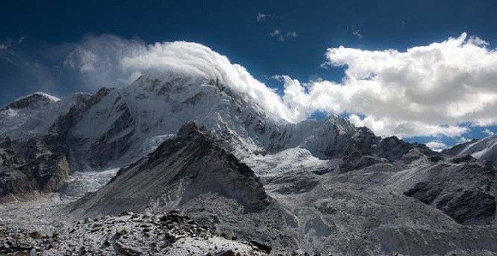 Highest point in the world Mount Everest - Image Abyss