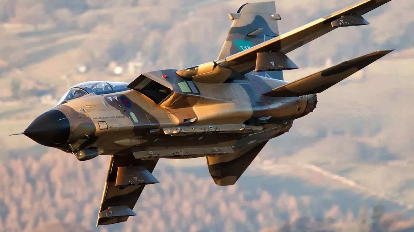 military Panavia Tornado Image