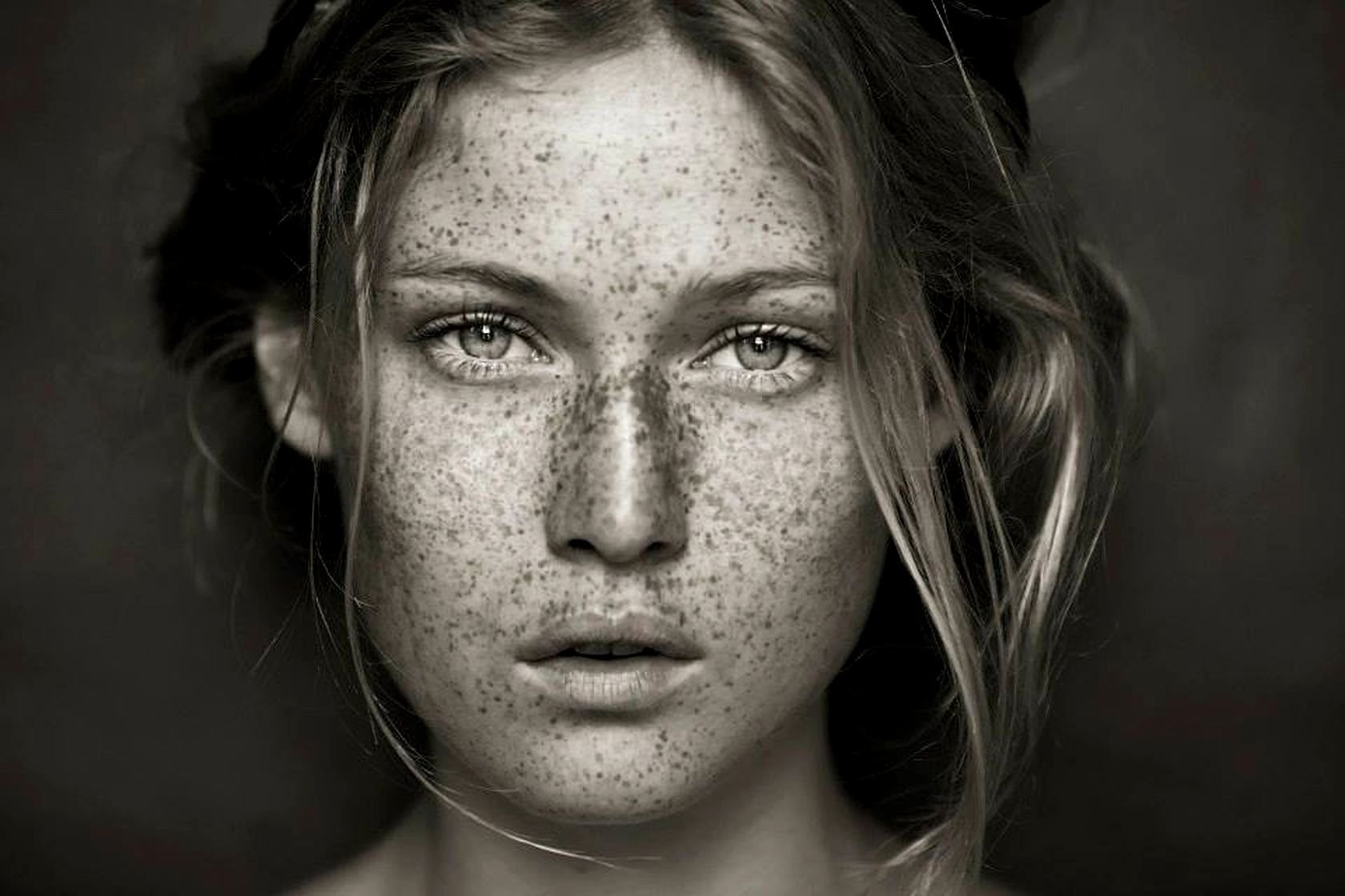 model fashion woman Philippine Urvois Image