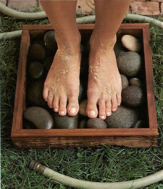  Amazing Way To Wash Your Feet Off
