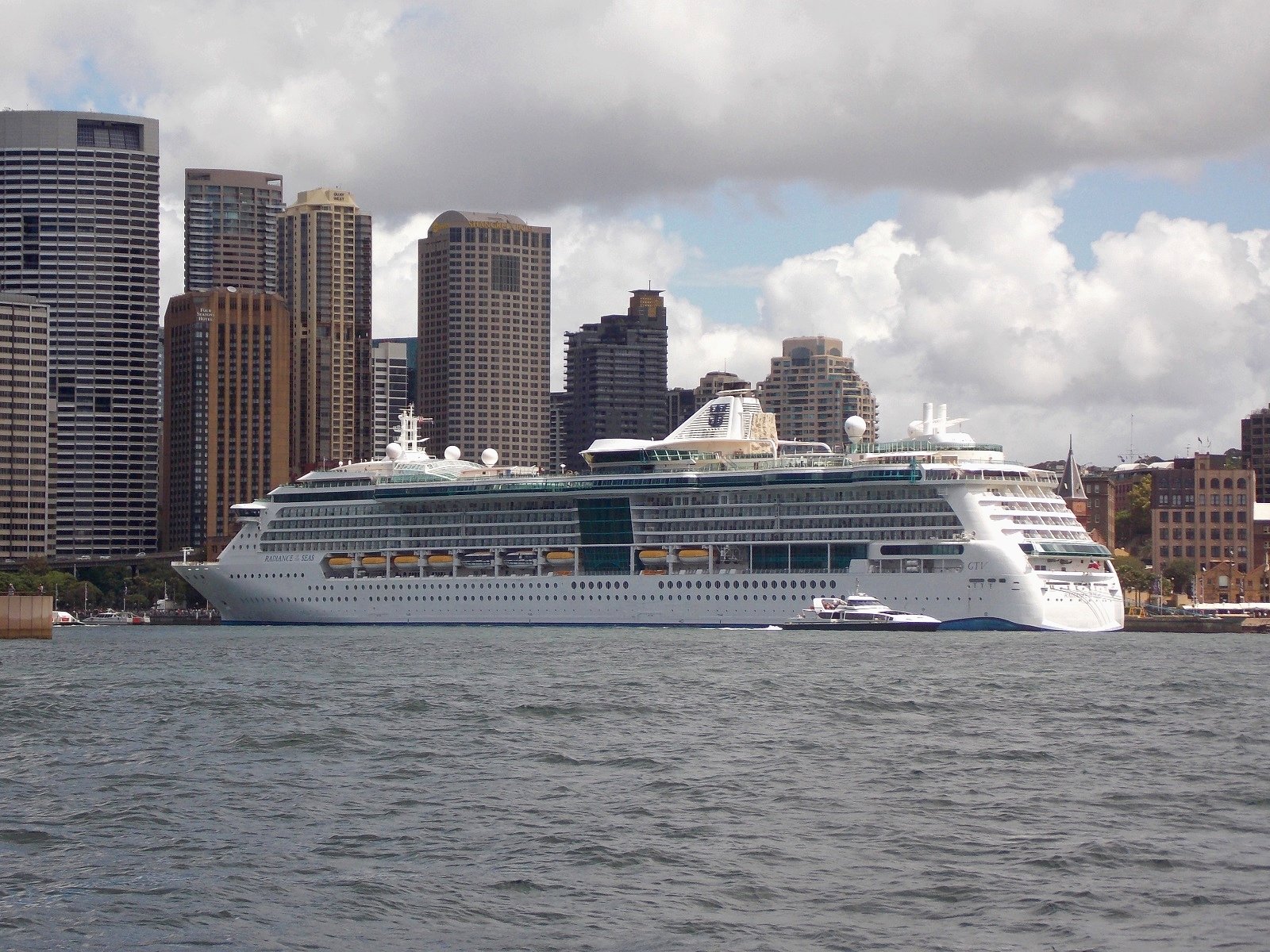  Radiance Of The Seas in Sdney Harbour Australia