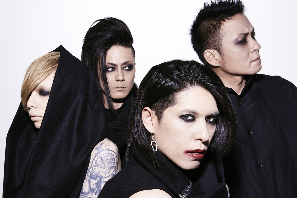 Lynch. Picture - Image Abyss