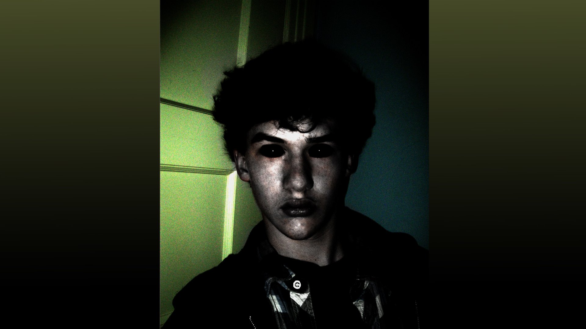  SpookyShadow a photoshoped self portrait of RavenShadow