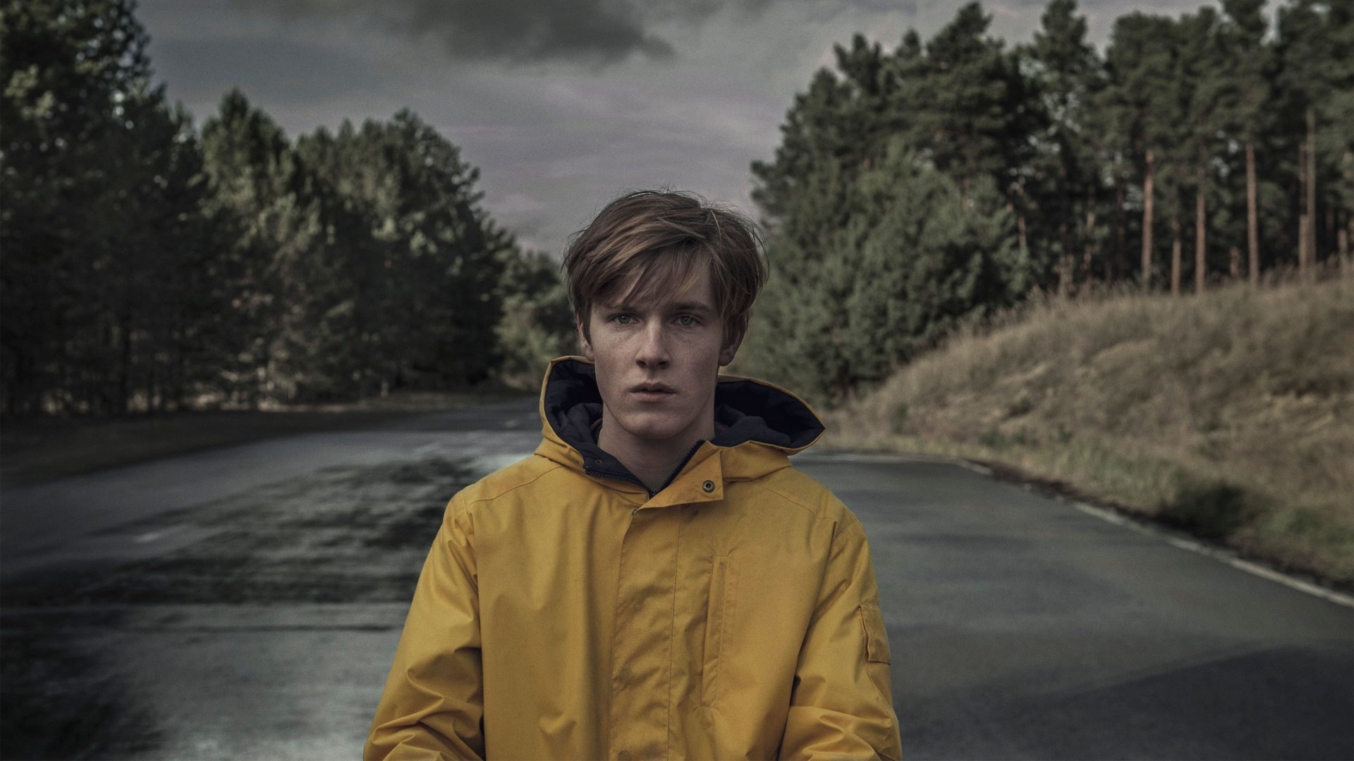 TV Show Dark (TV Show) Louis Hofmann Image
