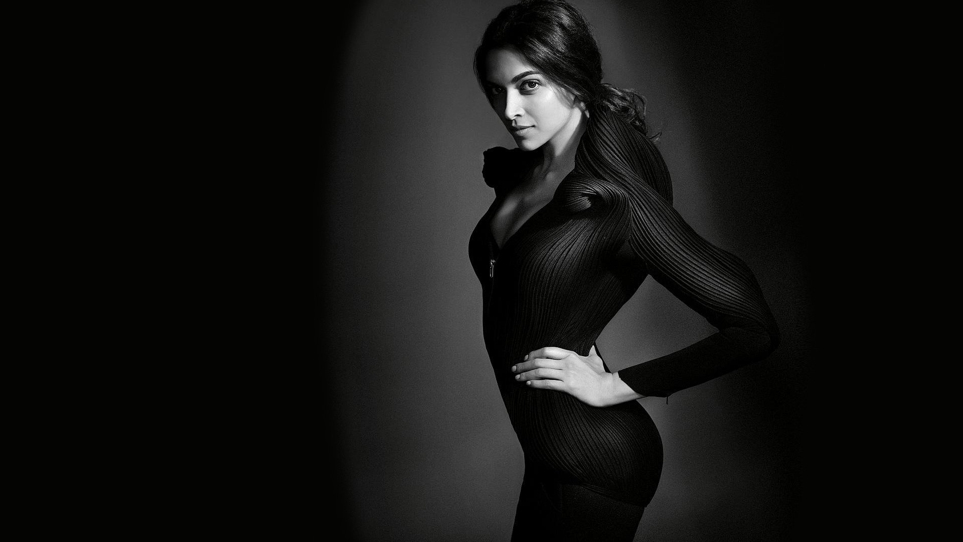 Celebrity Deepika Padukone Image