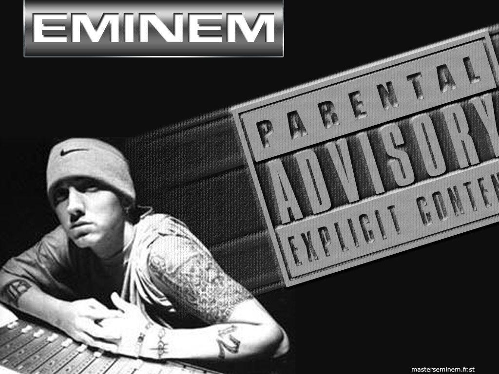 Эминем быстрая песня. Eminem Studio. Eminem обои. Eminem in Studio. Eminem обои на рабочий стол.