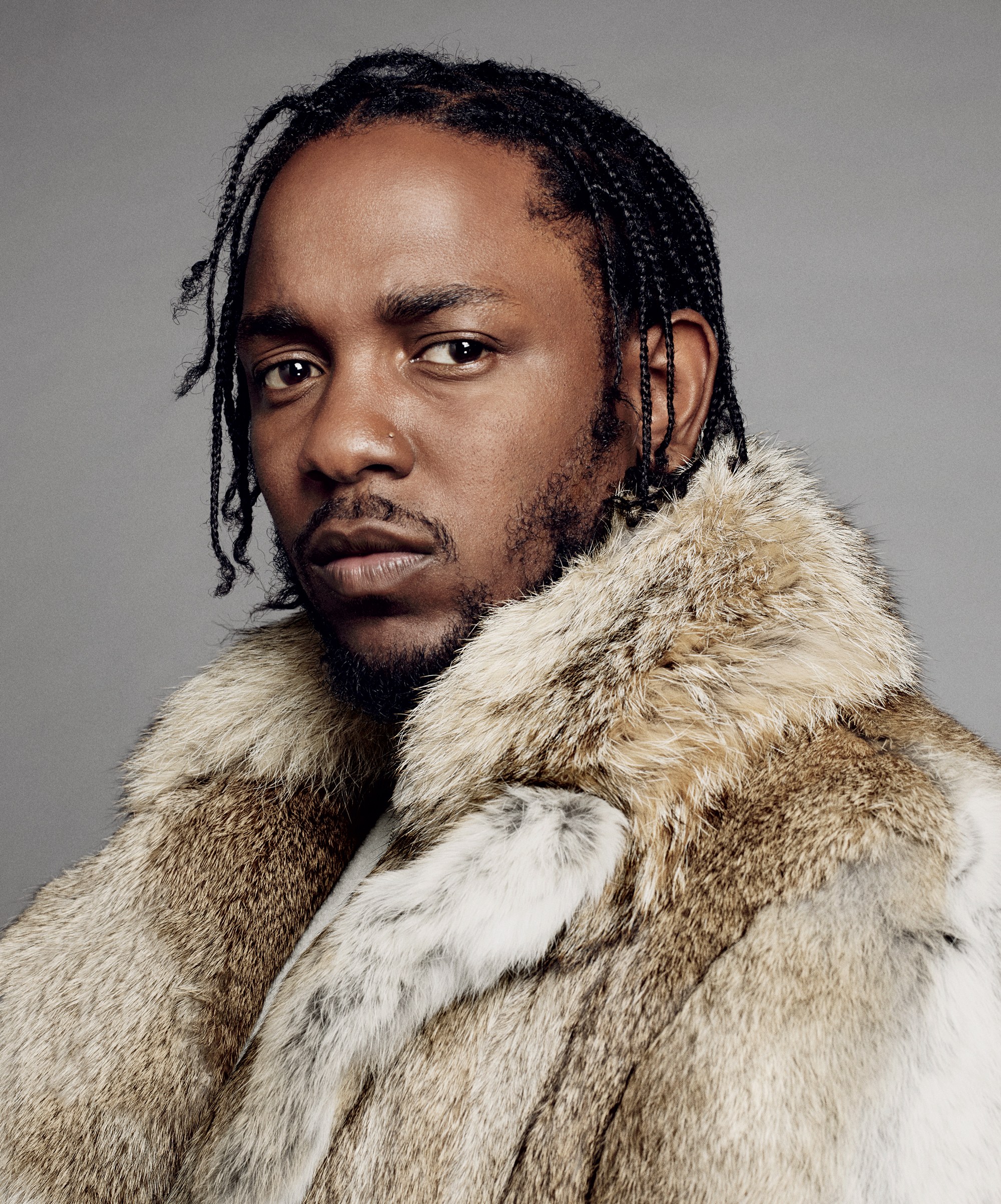 download-music-kendrick-lamar-rapper-fashion-portrait-image