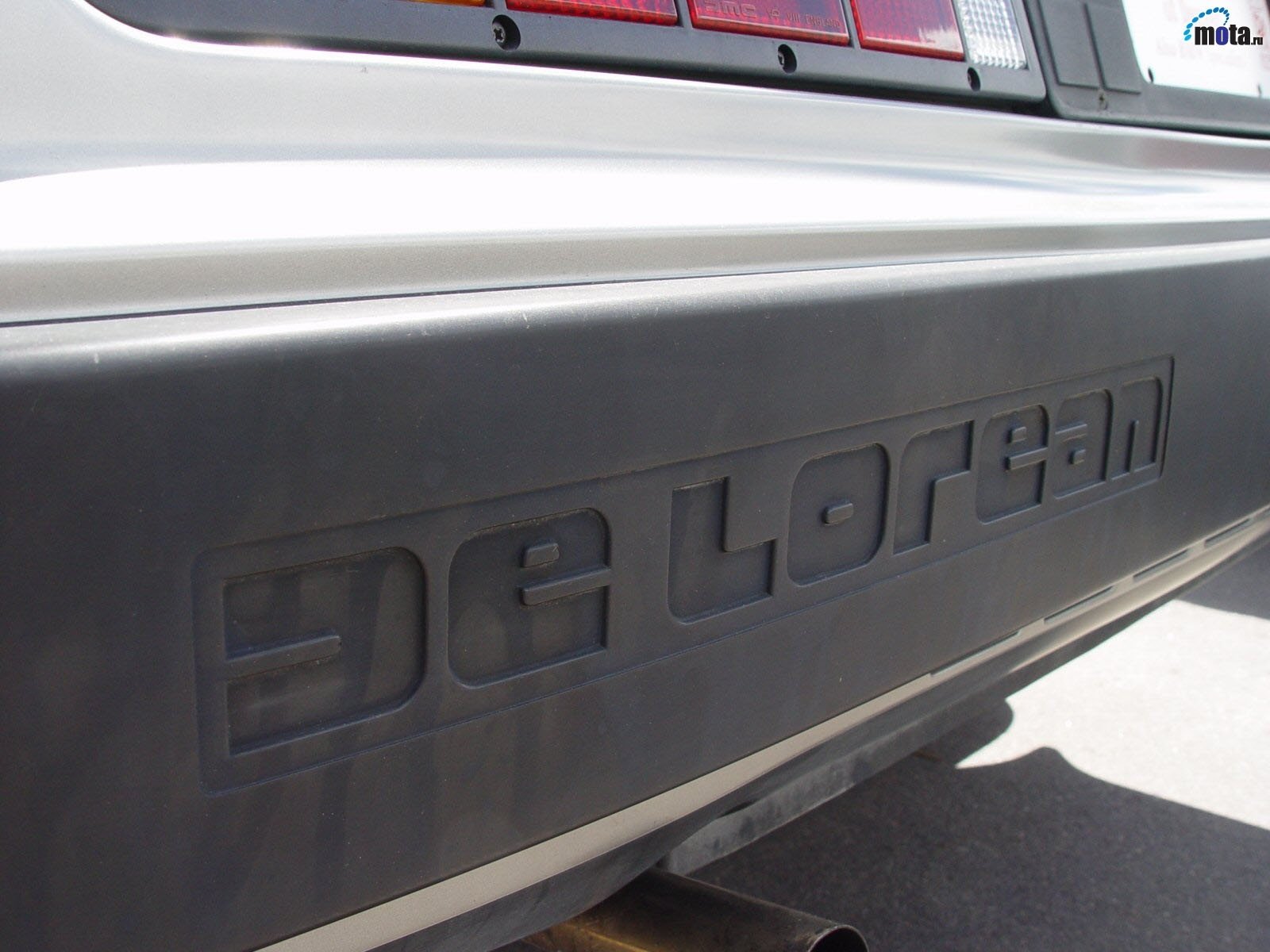 vehicle DeLorean Image