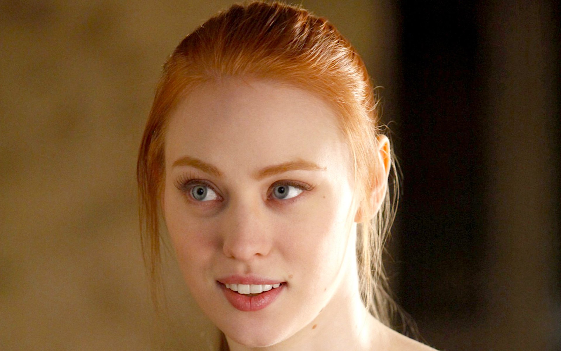 redhead actress Celebrity Deborah Ann Woll Image