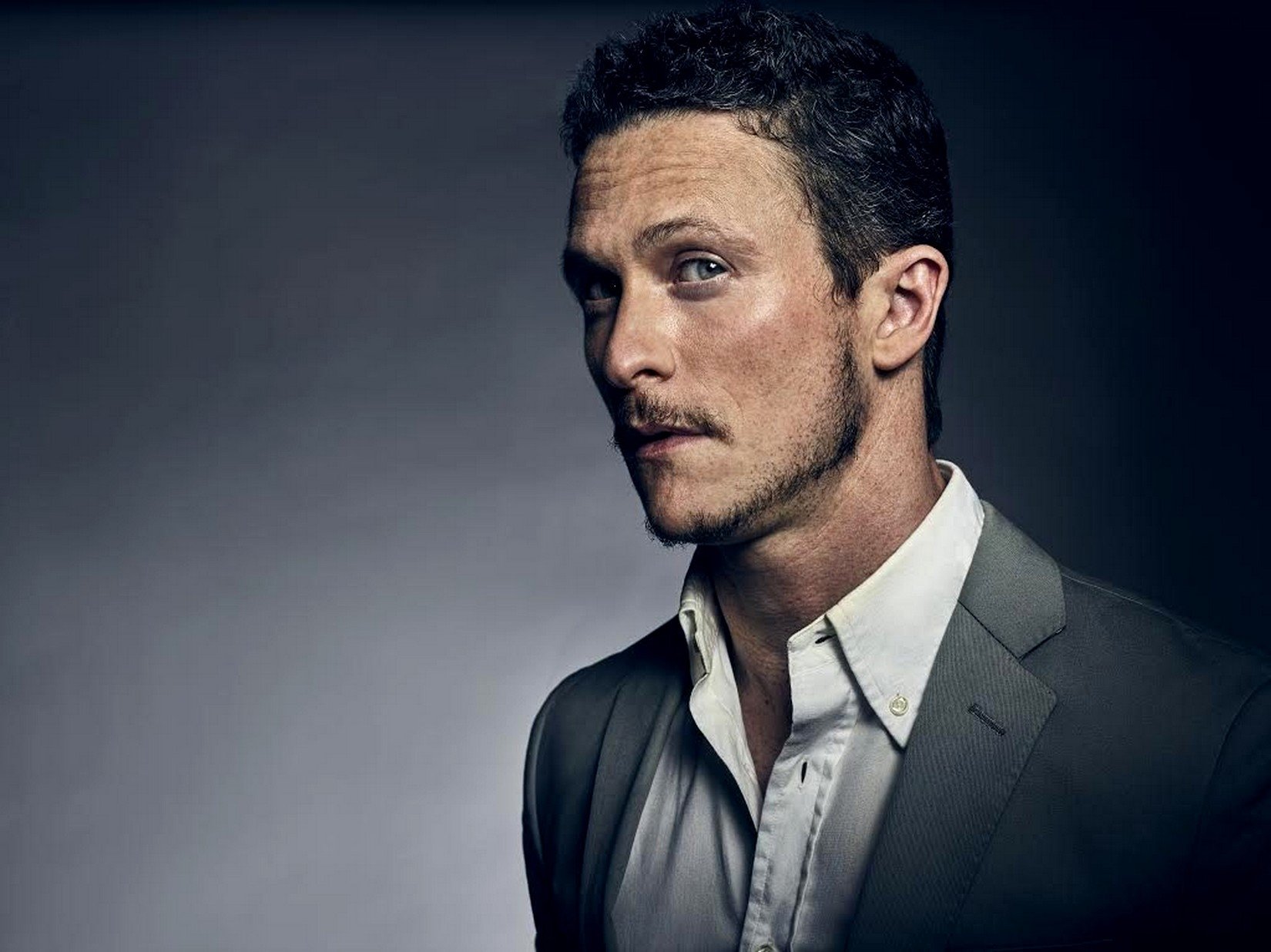  Jonathan Tucker