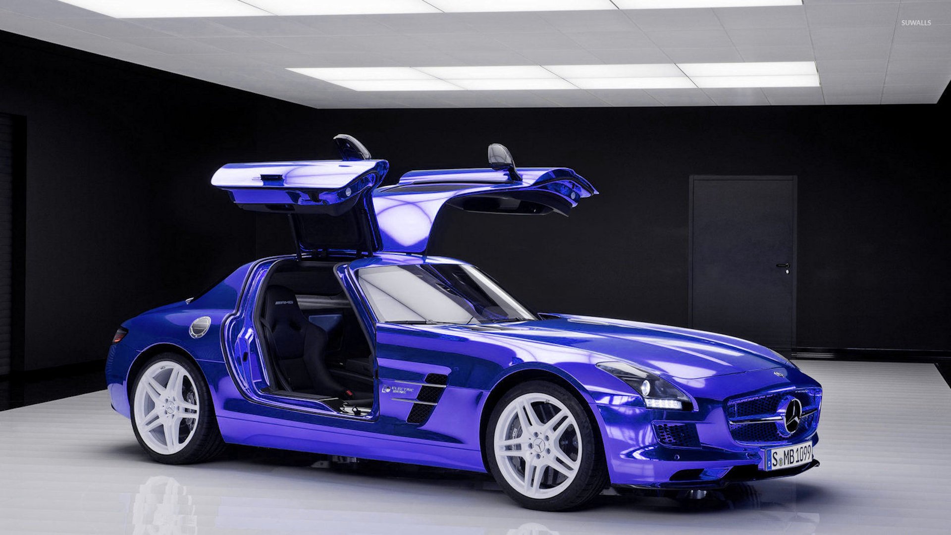  Mercedes Benz SLS AMG