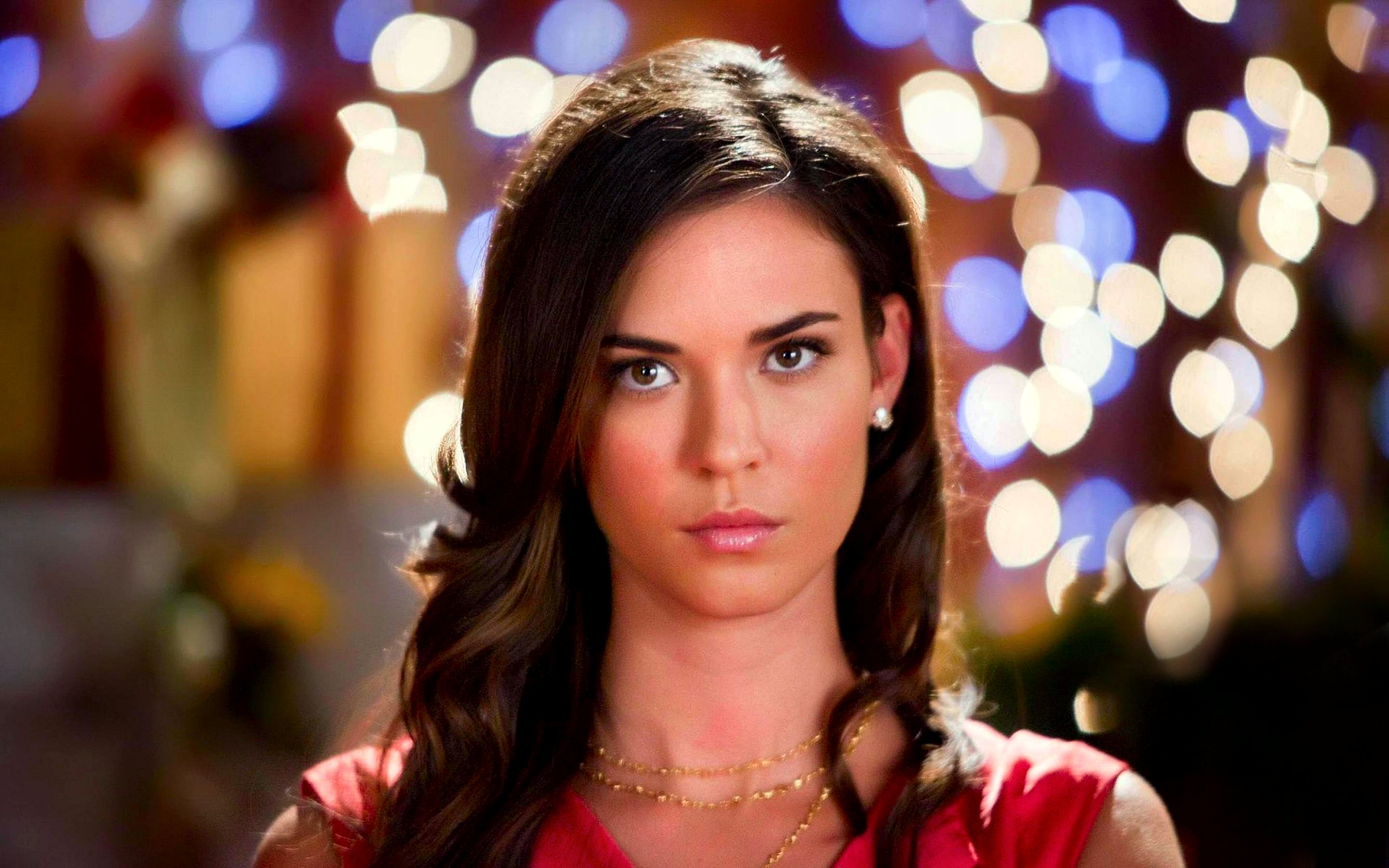 Odette Annable Picture