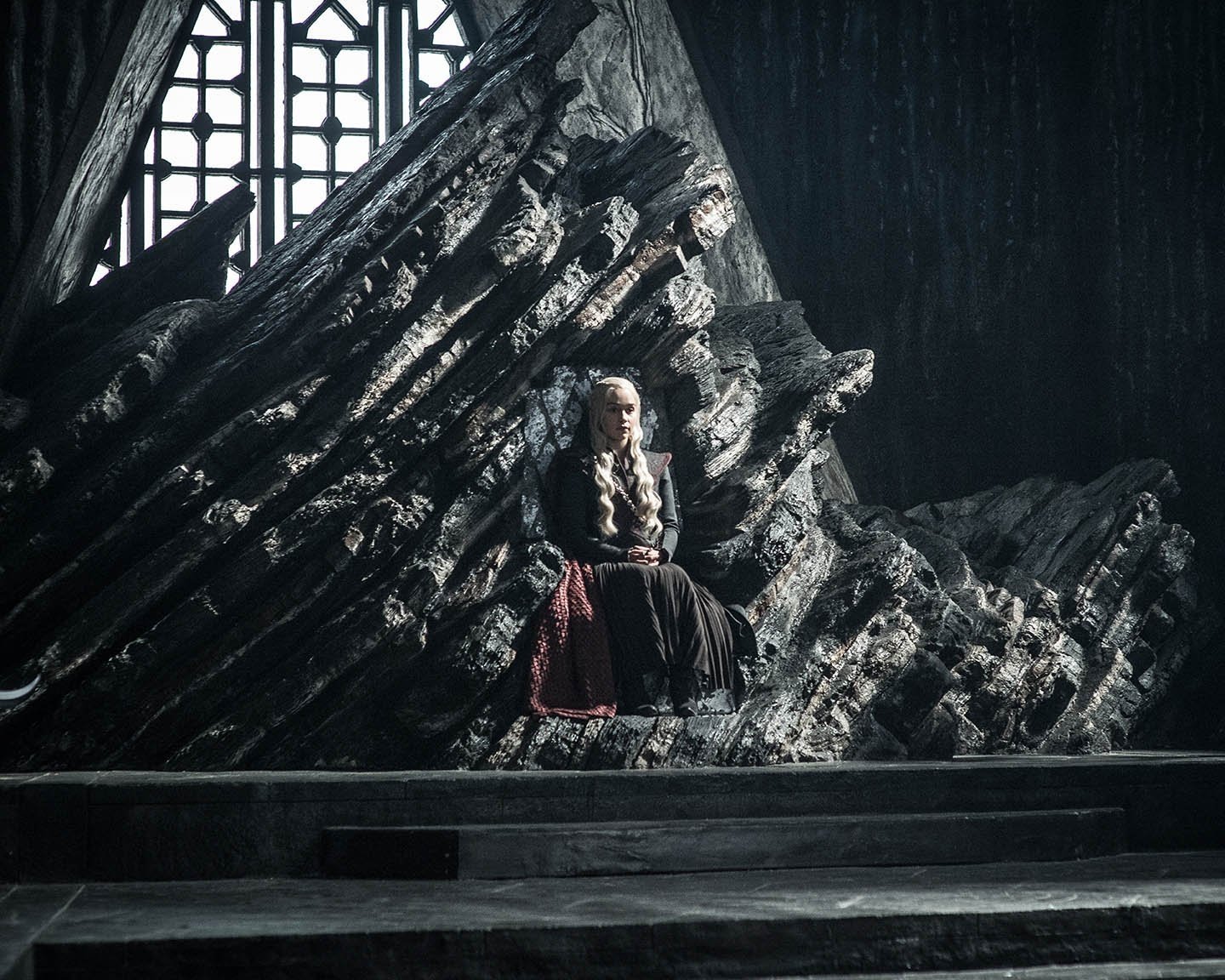 Emilia Clarke Dragonstone (Game of Thrones) Daenerys Targaryen TV Show Game Of Thrones Image