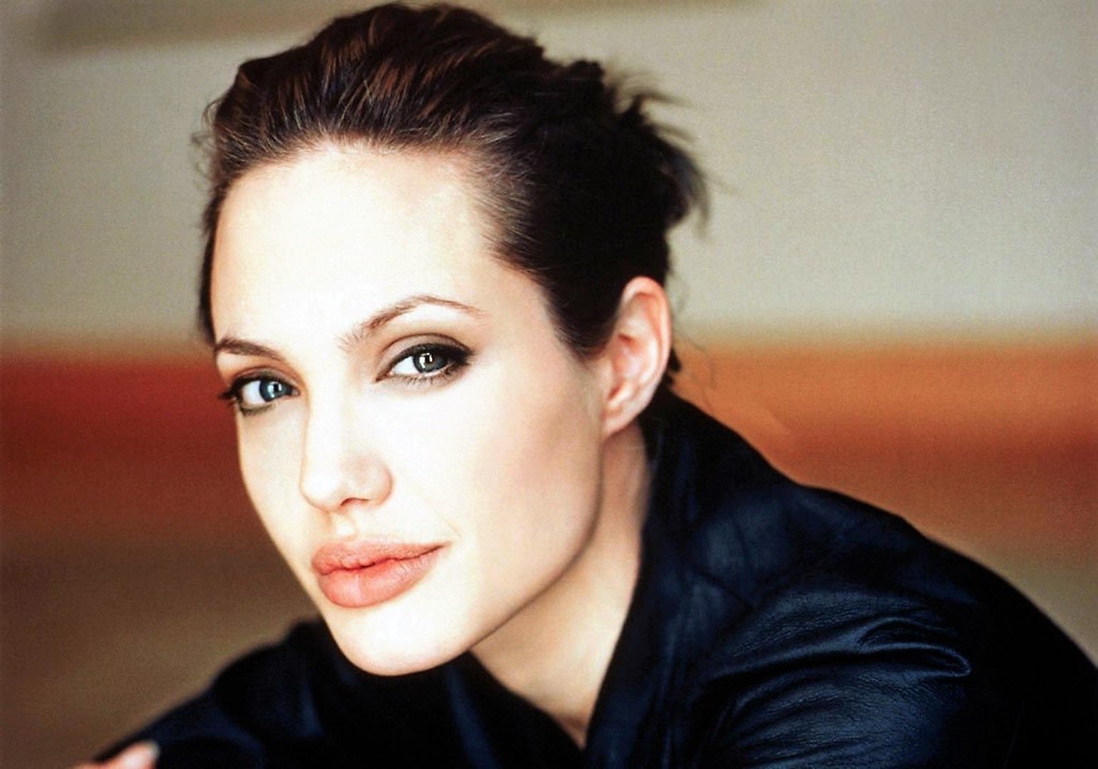 Celebrity Angelina Jolie Image
