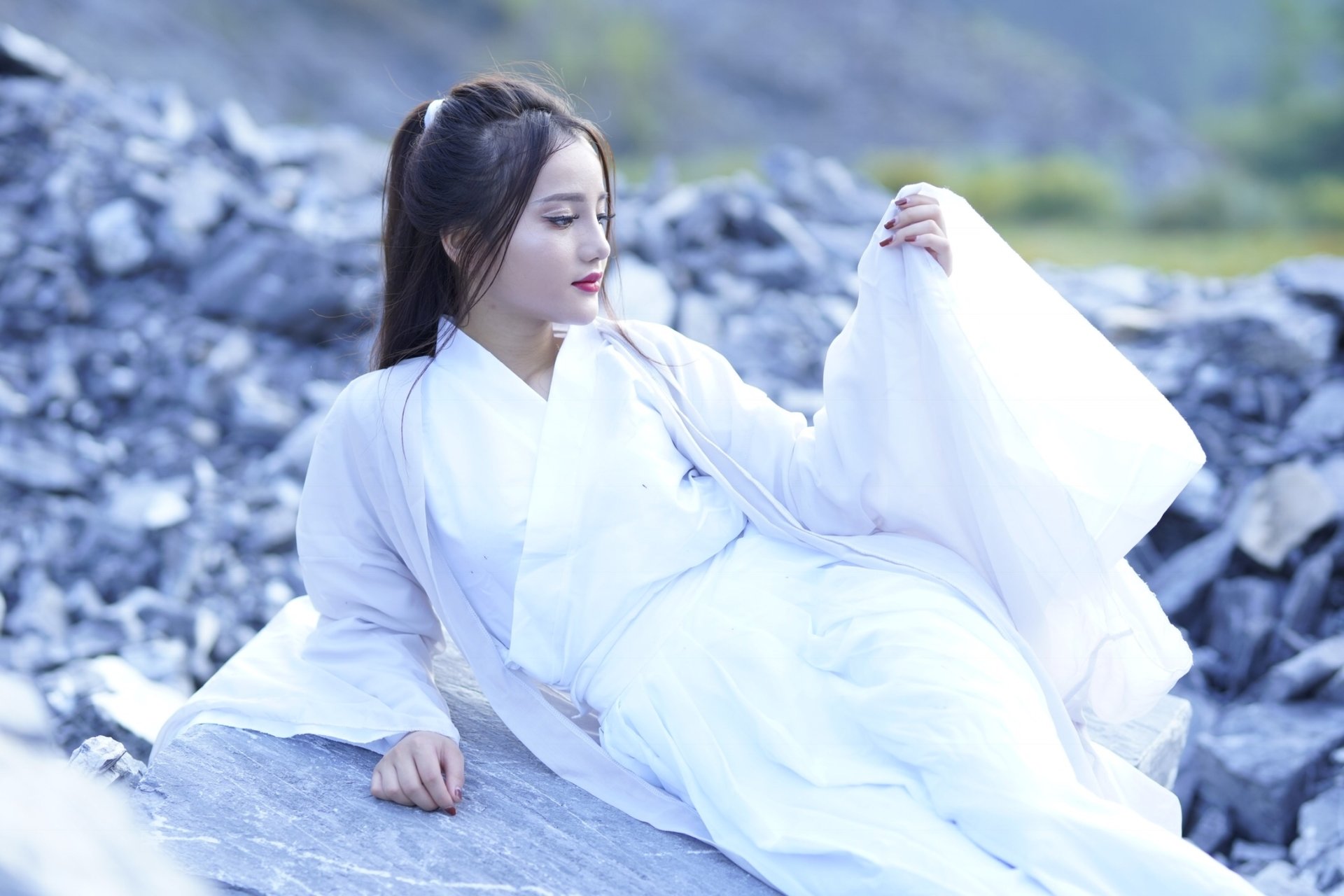 woman Ngọc Trinh Image