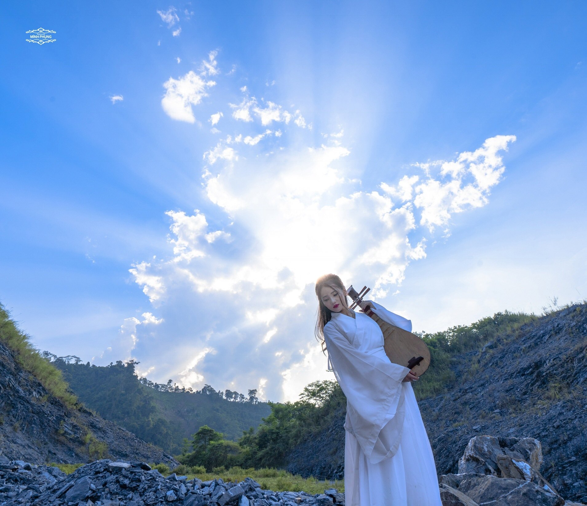 woman Ngọc Trinh Image