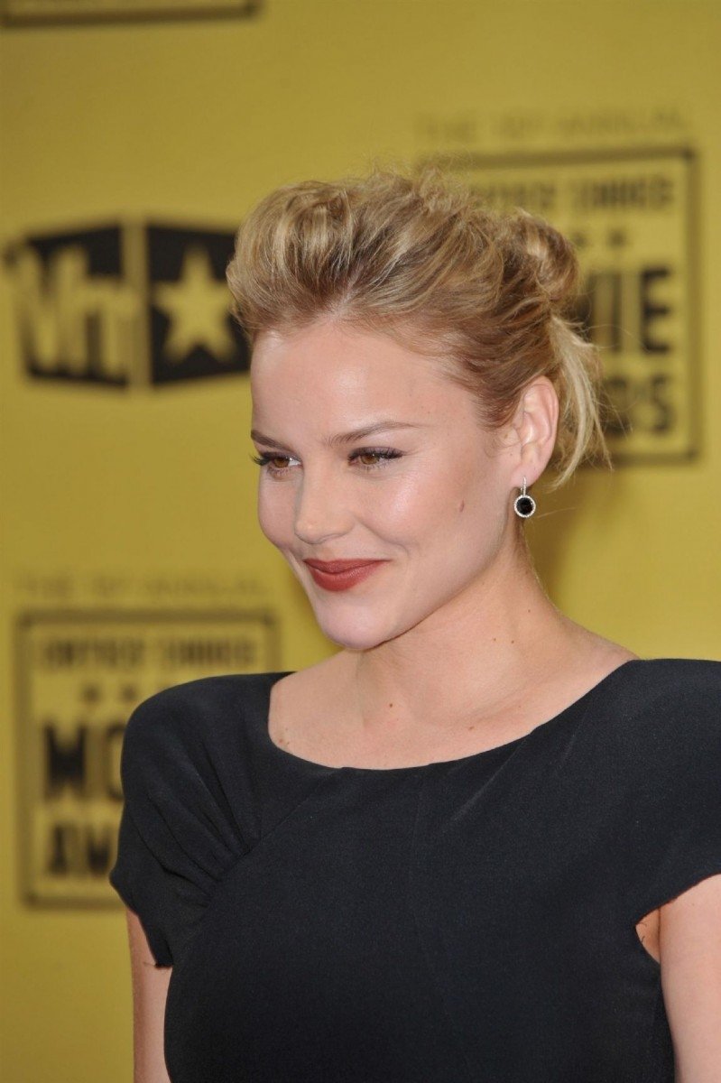Celebrity Abbie Cornish Image