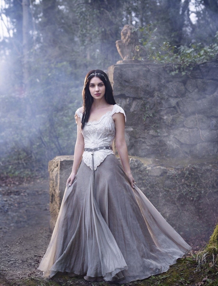 Celebrity Adelaide Kane Image