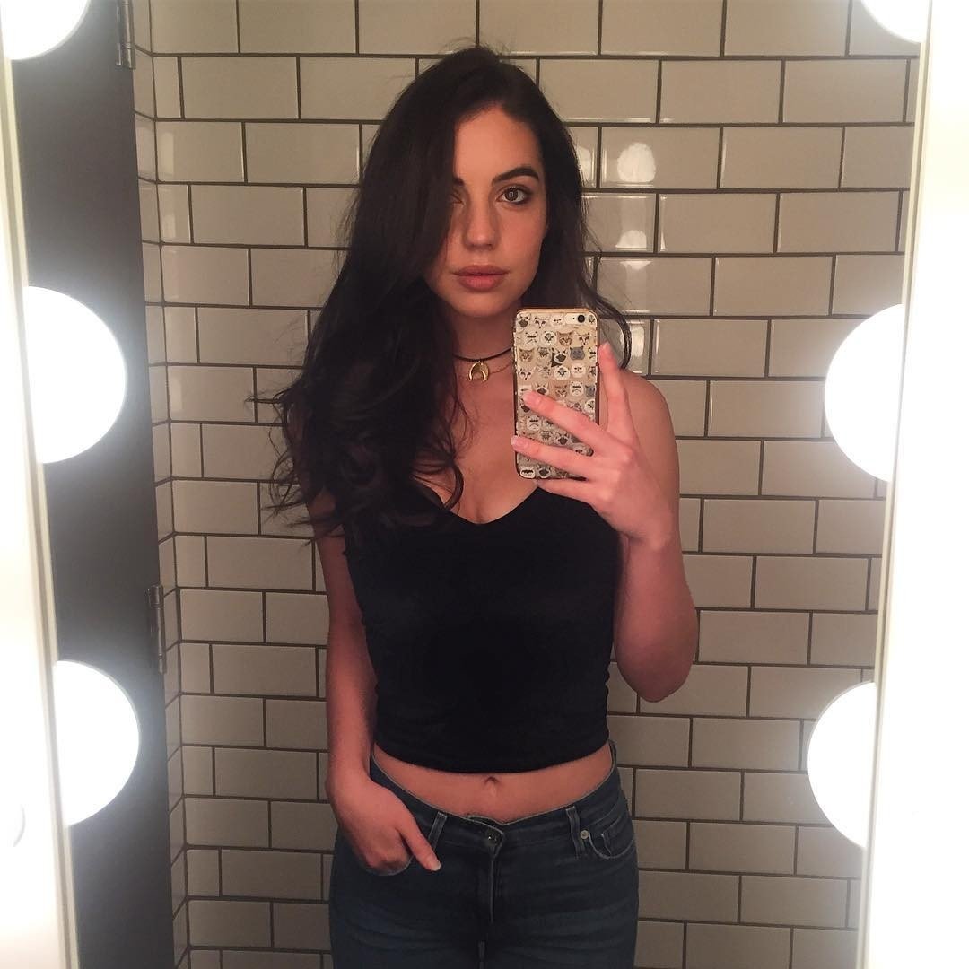 Celebrity Adelaide Kane Image