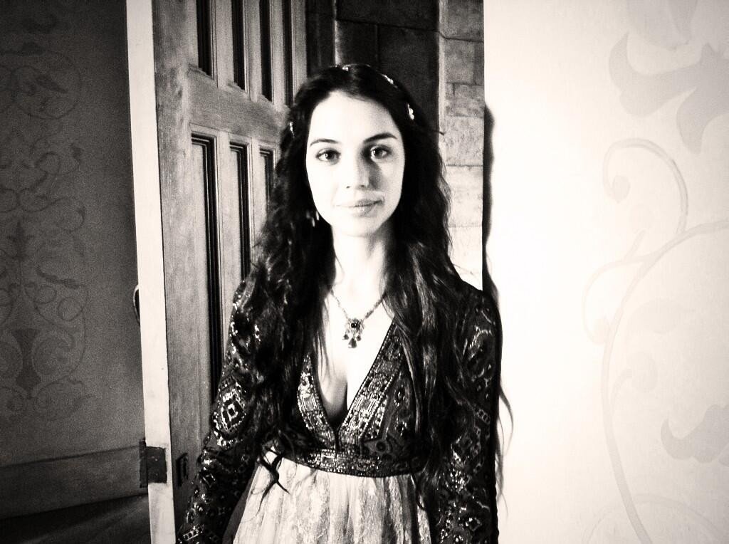 Celebrity Adelaide Kane Image