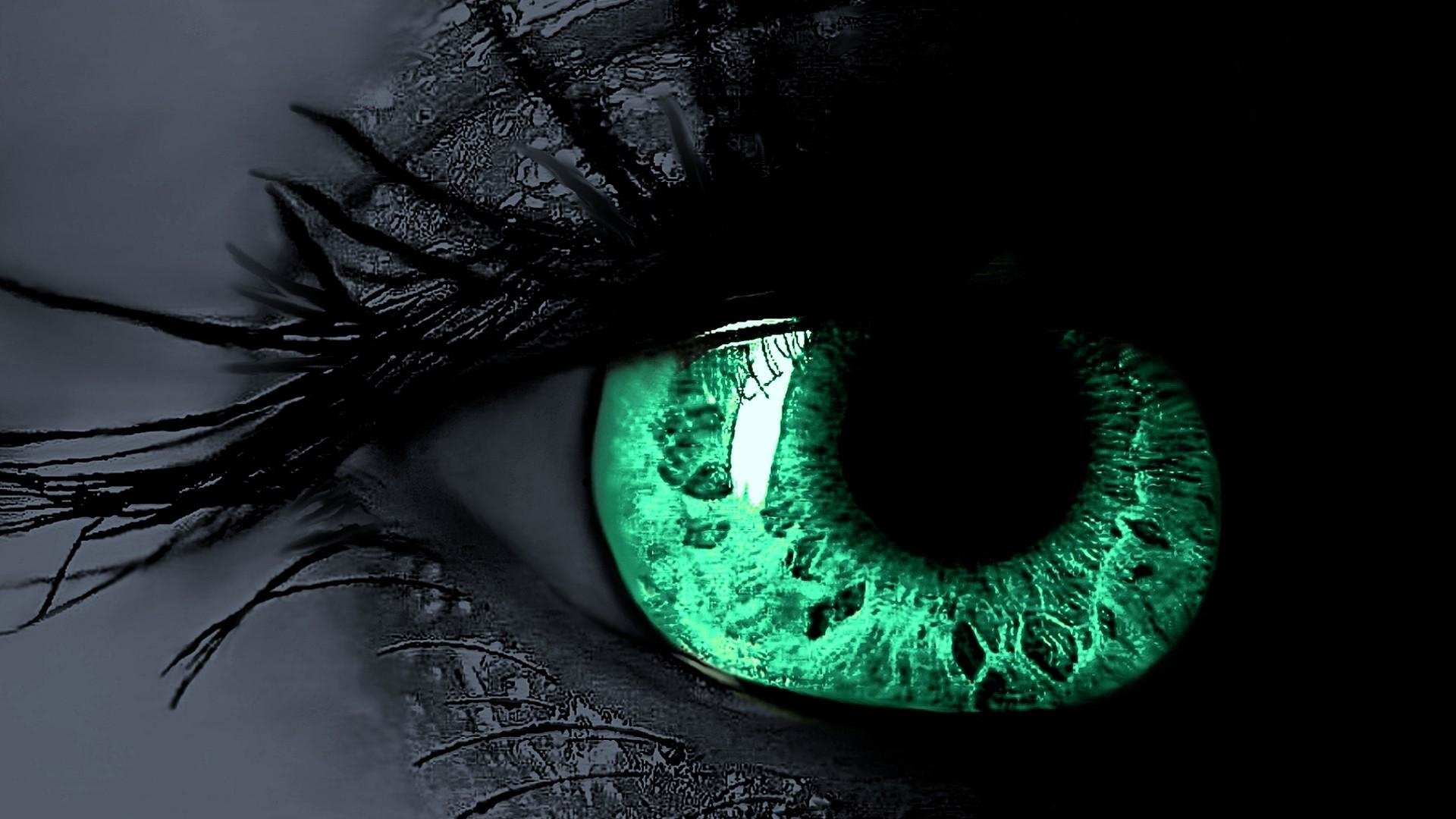  Green Eye