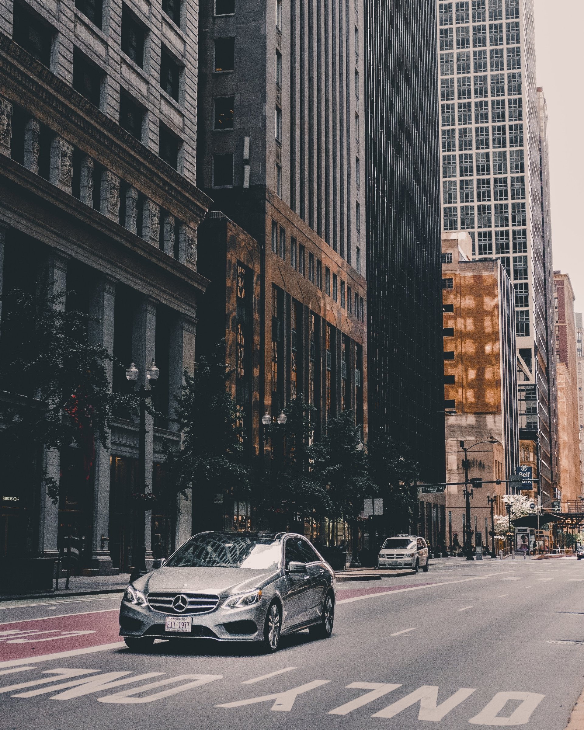Download Chicago Vehicle Mercedes Image