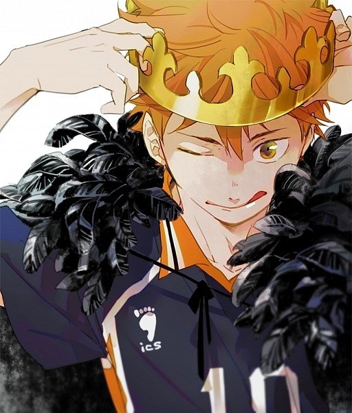 Shōyō Hinata (Haikyū!! anime) winks as he sets a gold crown on his orange hair, wearing a Karasuno jersey and a black feathered cloak.