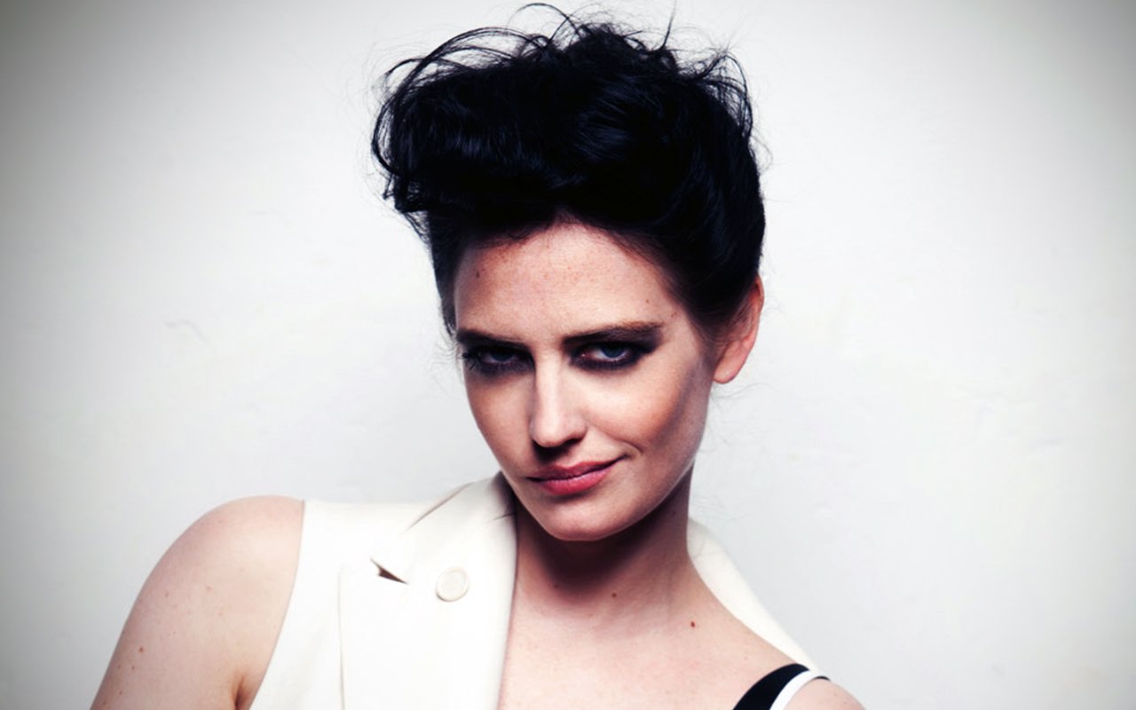 Celebrity Eva Green Image