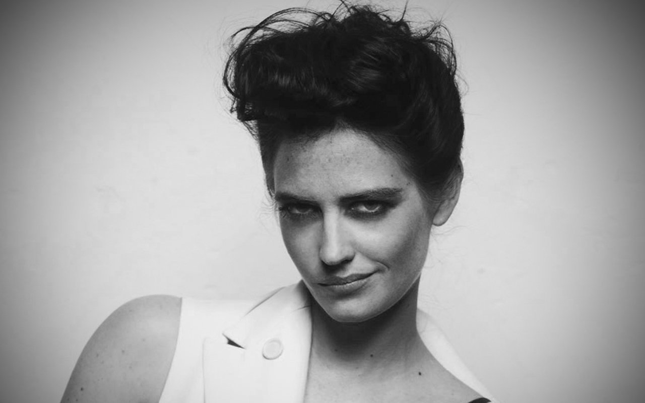 Celebrity Eva Green Image