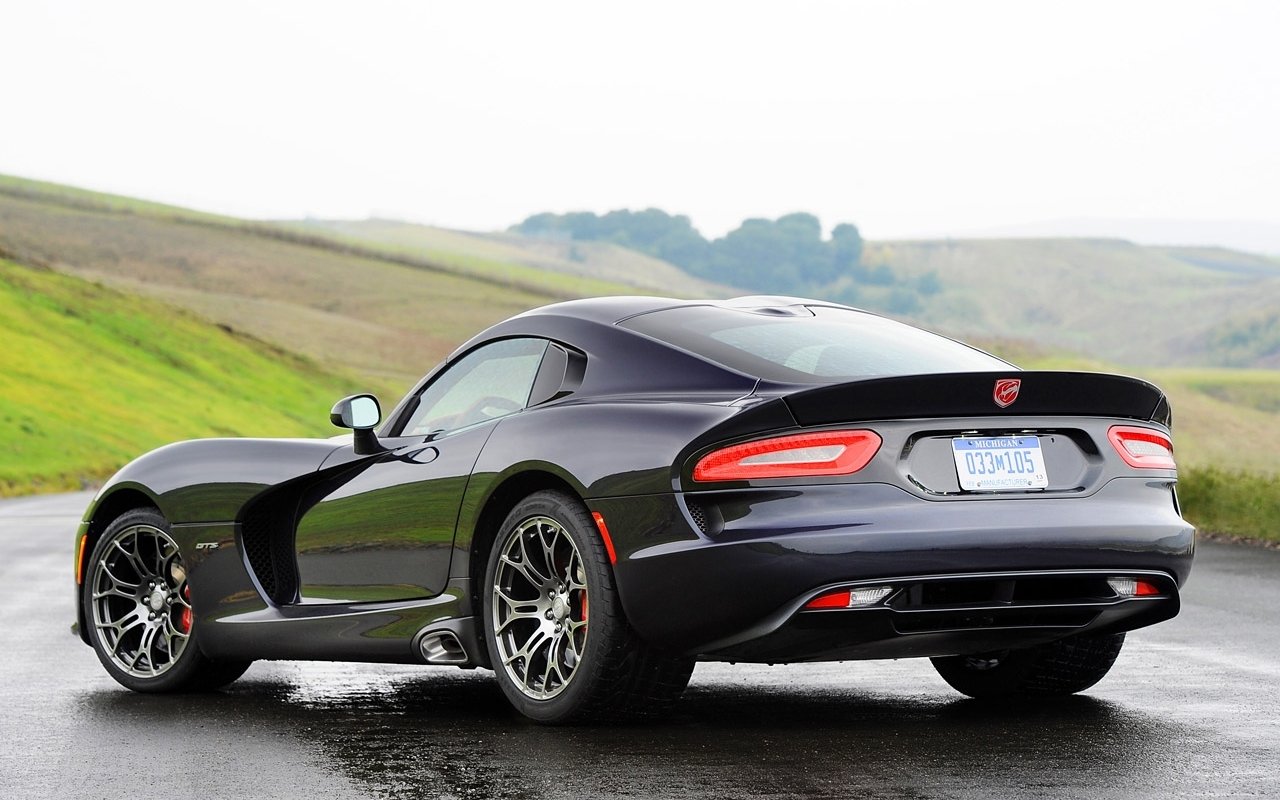vehicle Dodge Viper SRT Image
