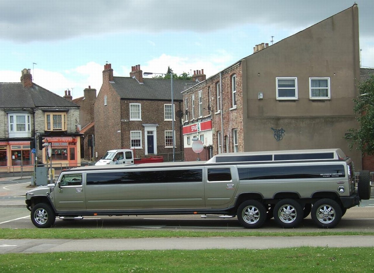 vehicle hummer Image
