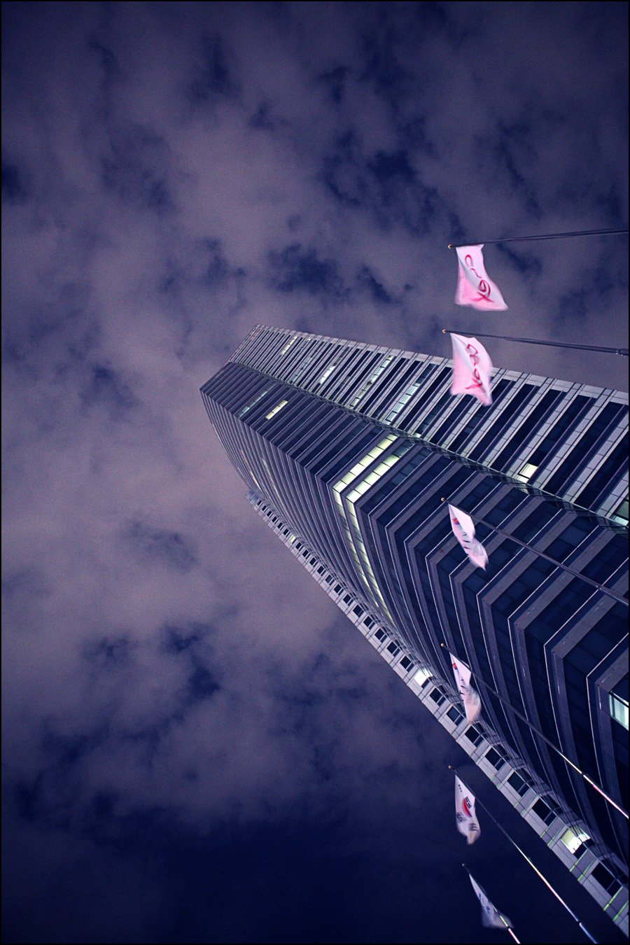 Download Man Made Skyscraper Image