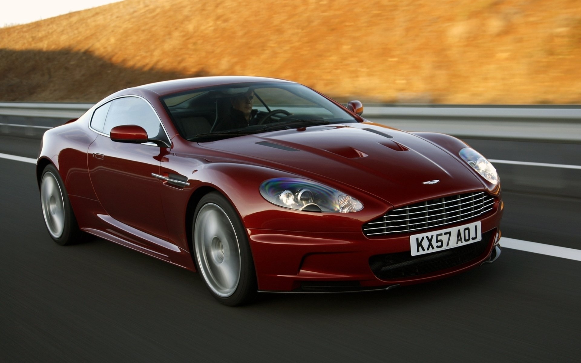 Download Vehicle Aston Martin Image