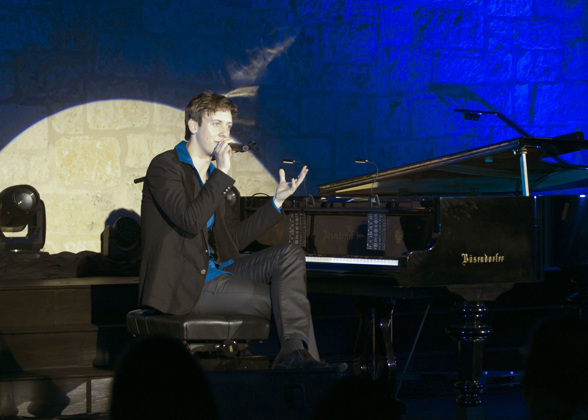  Reuel Piano