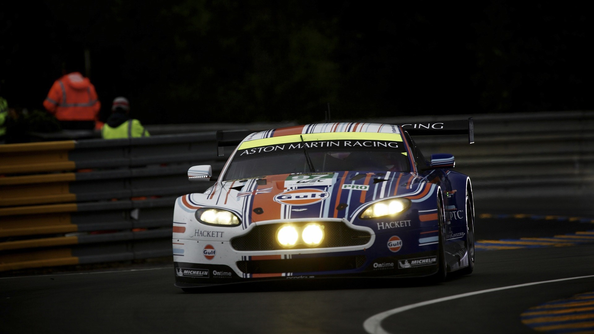 Aston Martin Vantage Picture