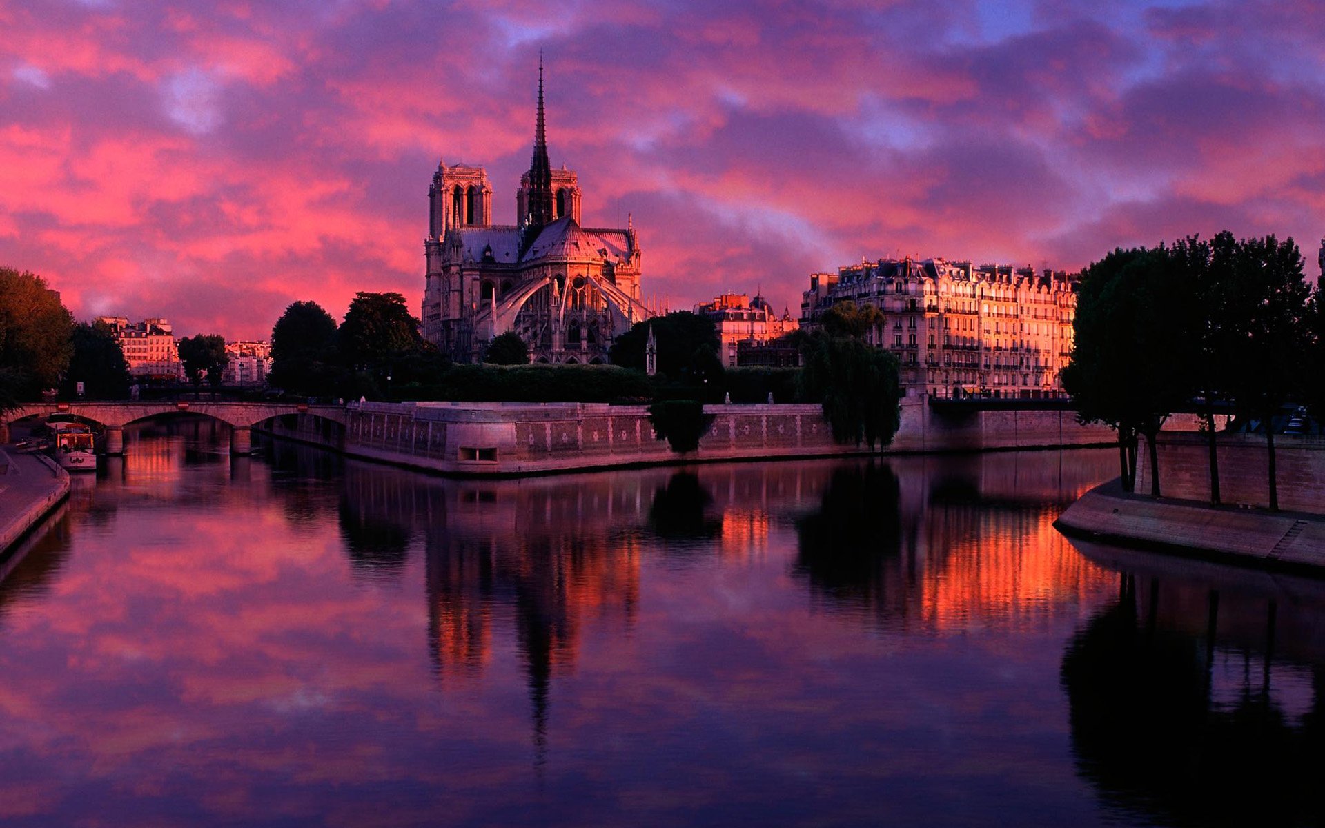  Notre Dame de Paris 