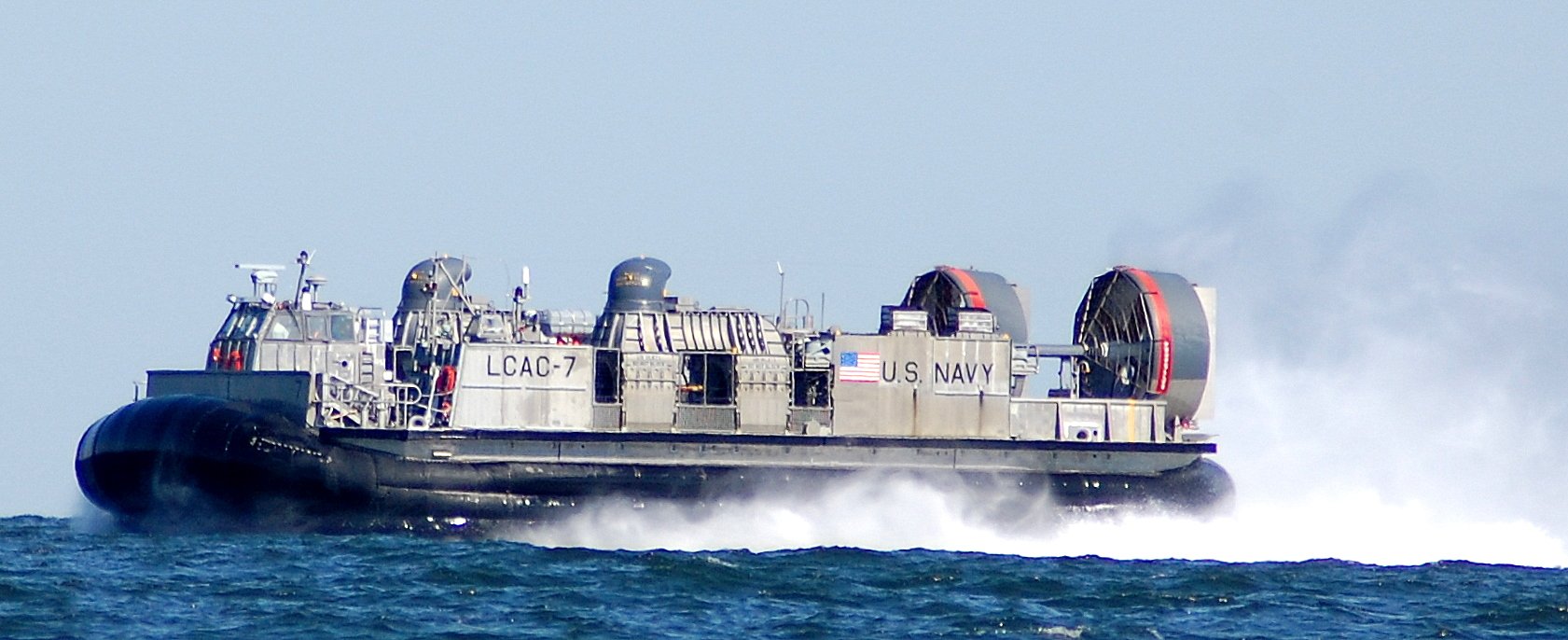 military hovercraft Image