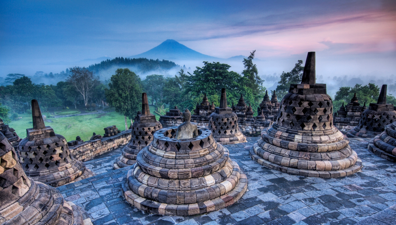 Borobudur Picture