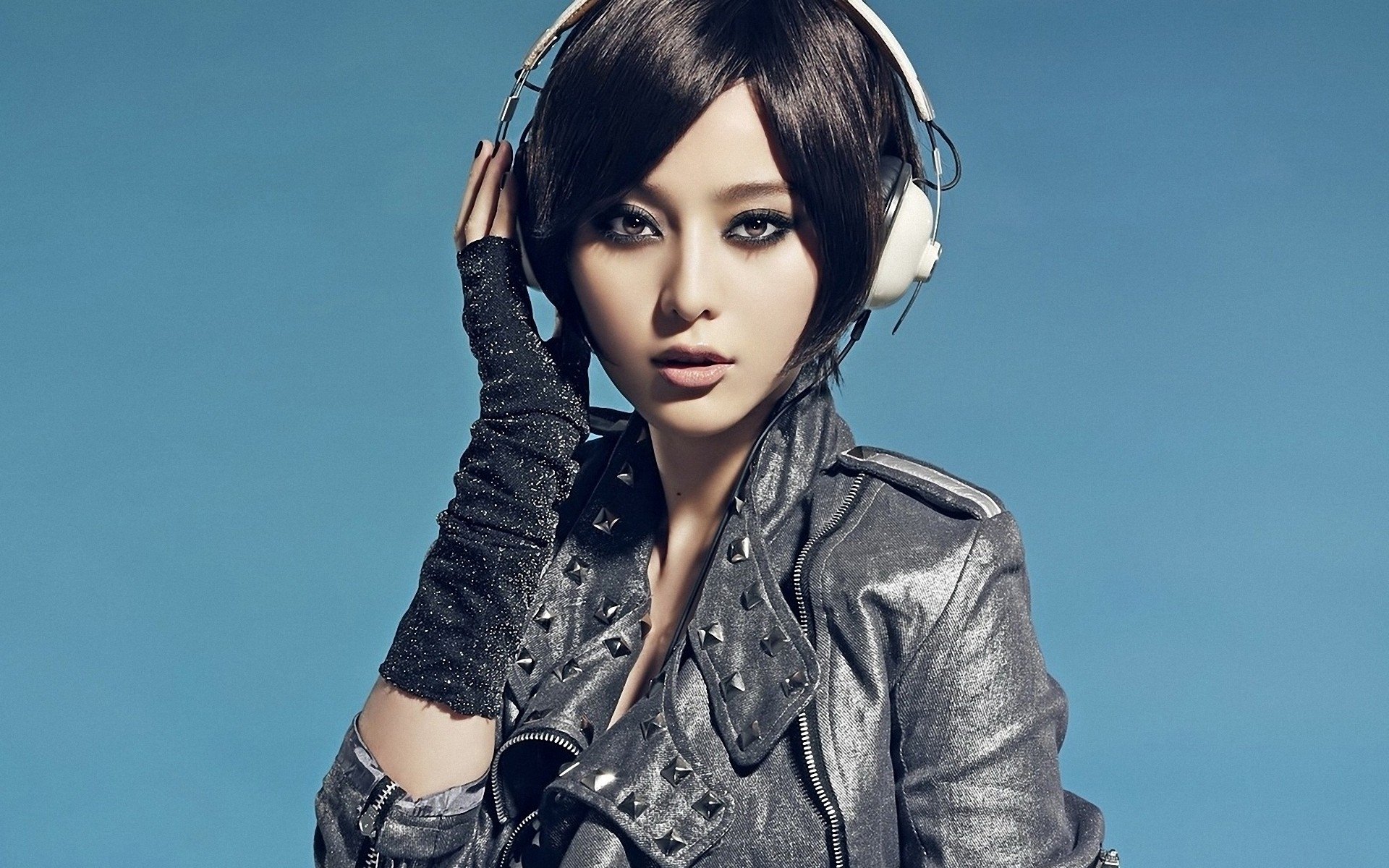 Celebrity Fan Bingbing Image