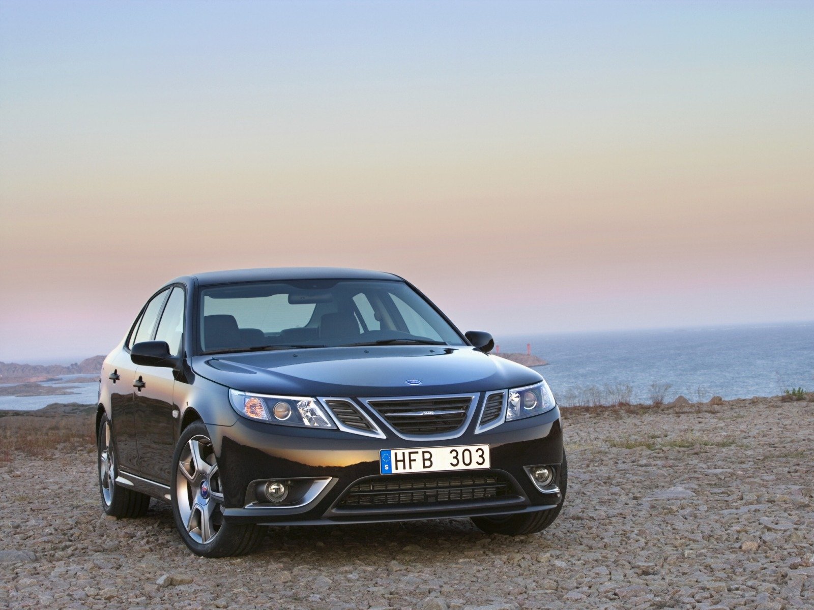 Download Vehicle Saab Image