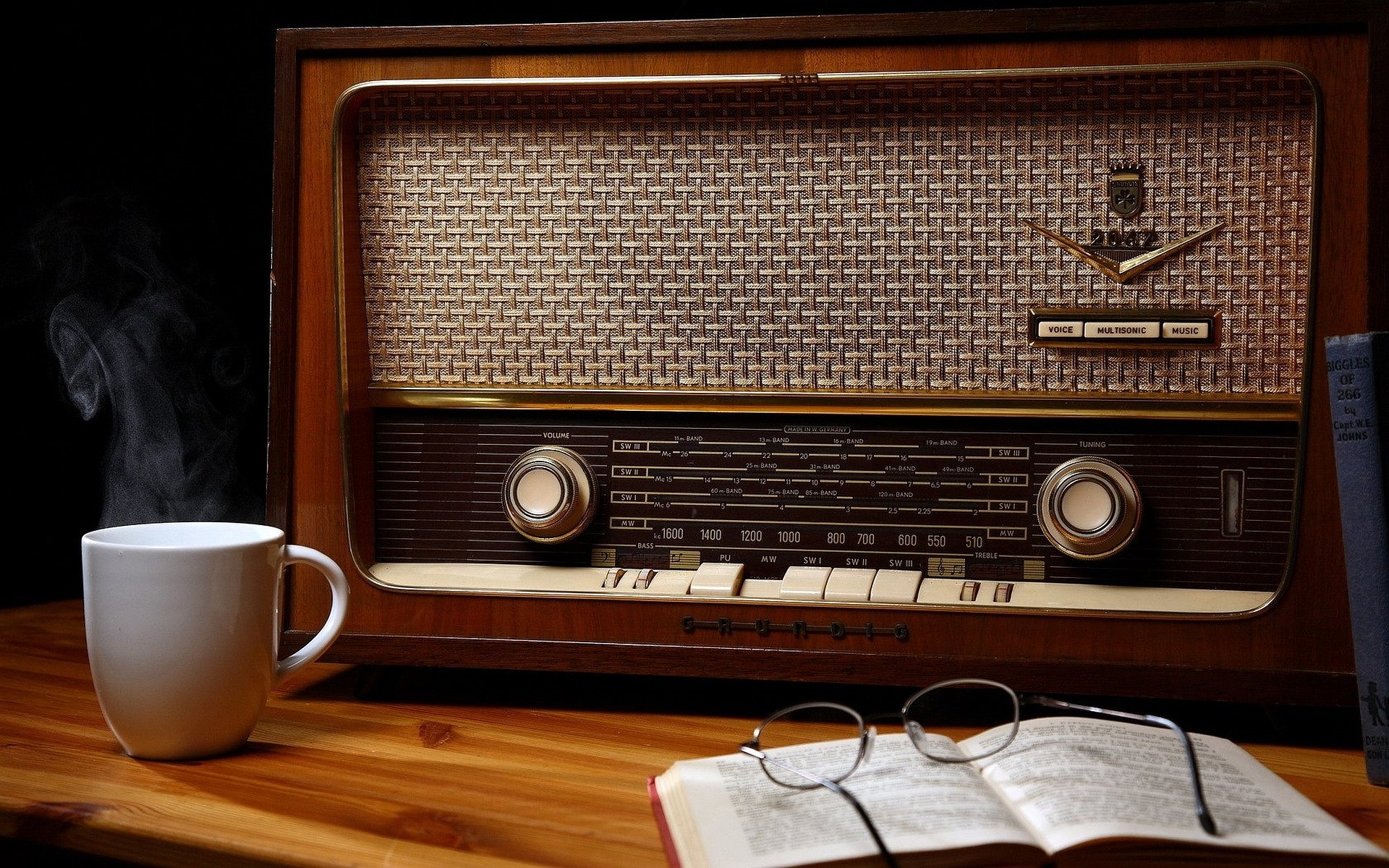 music radio Image