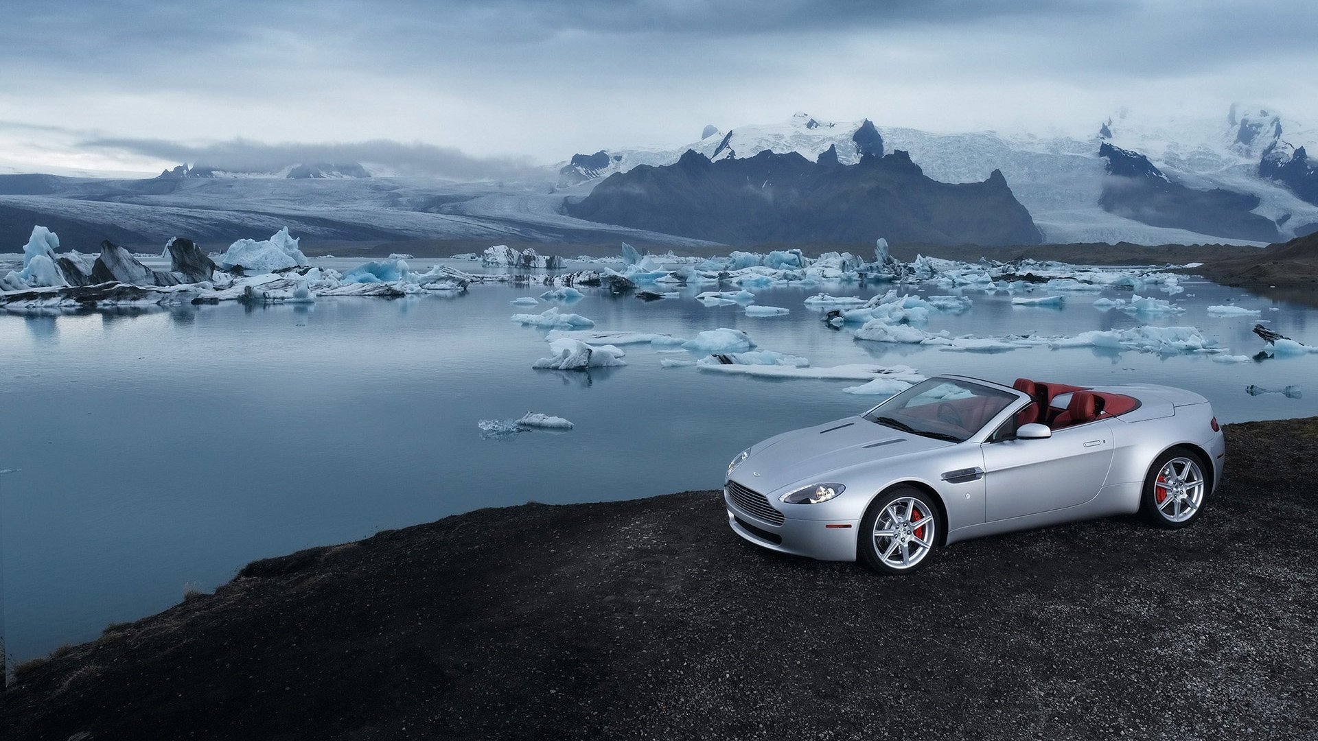 vehicle Aston Martin Vantage Image