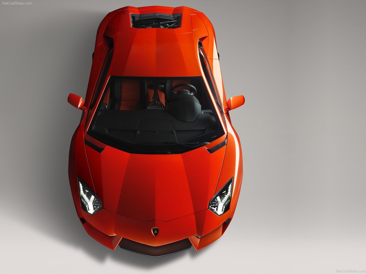 Lamborghini Aventador LP700-4 