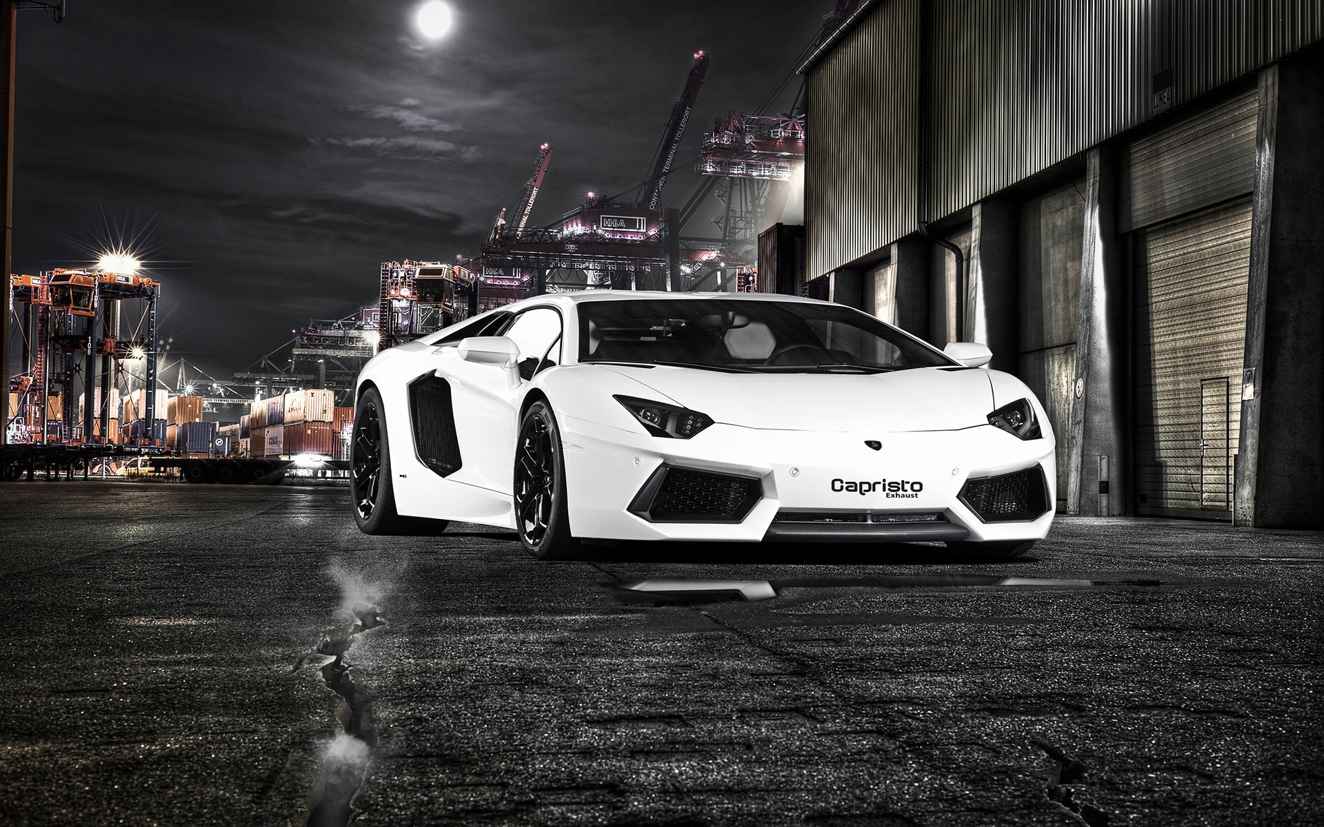 Lamborghini Aventador LP 700-4 Picture