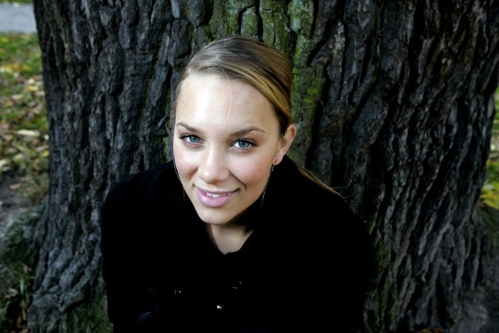 woman Agnes Carlsson Image