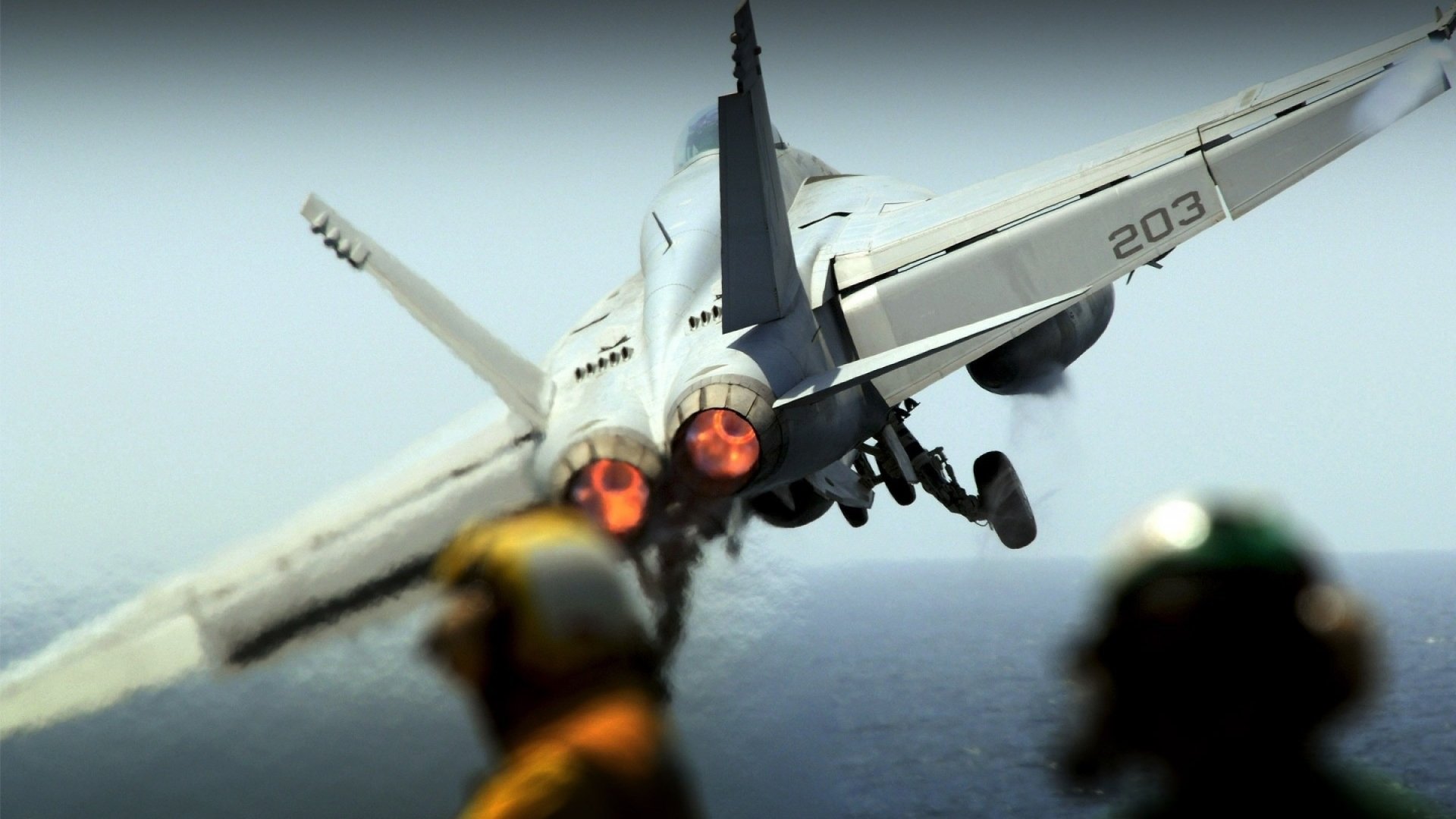 military McDonnell Douglas F/A-18 Hornet Image