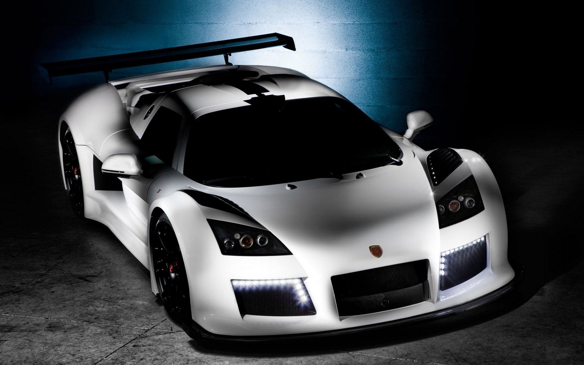 vehicle gumpert Image
